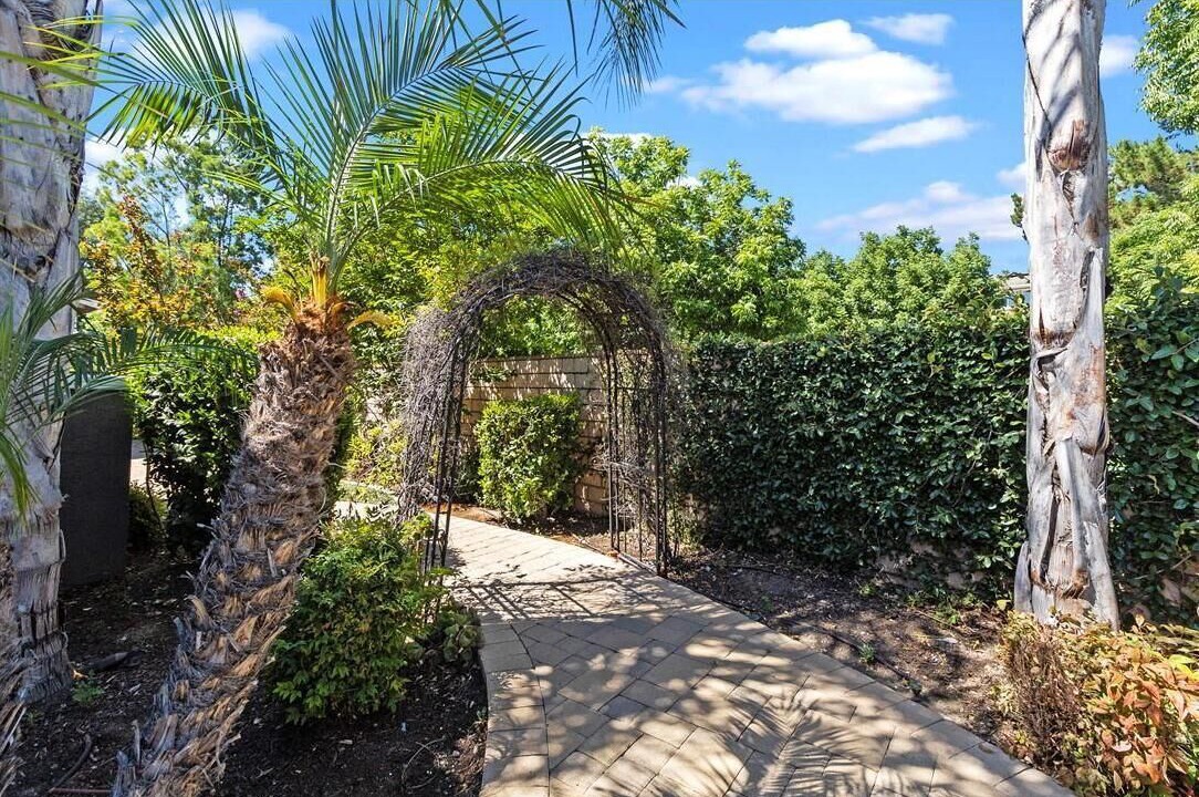 Photo of Outdoor in Corona