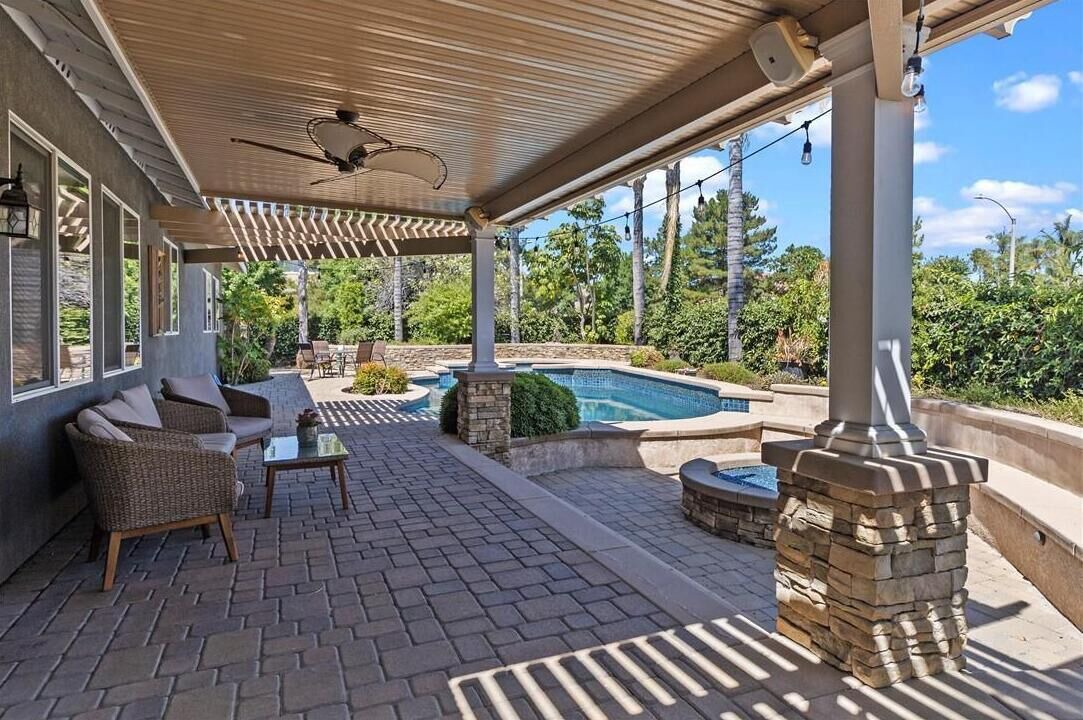 Photo of Outdoor in Corona