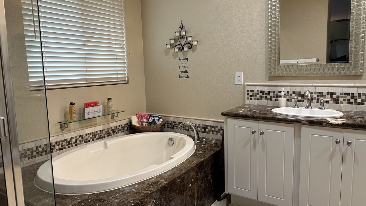Photo of Bathroom in Corona