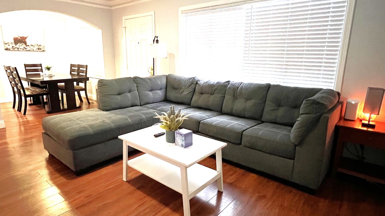 Photo of Livingroom in Ashland