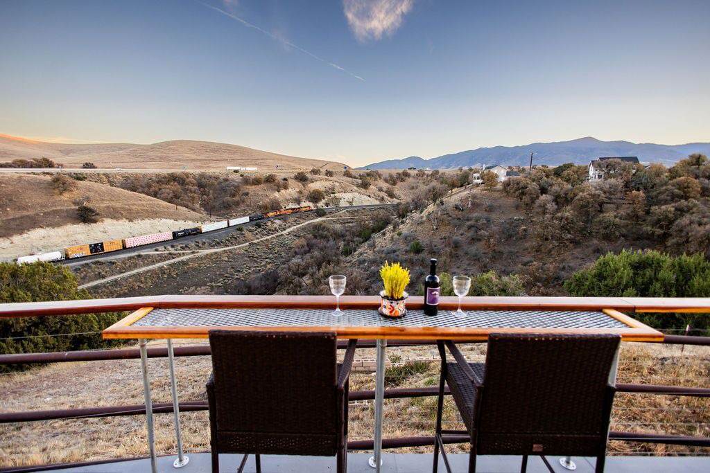 Photo of Outdoor in Golden Hills