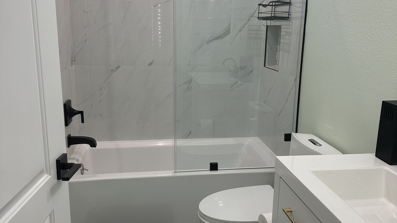 Photo of Bathroom in San Fernando
