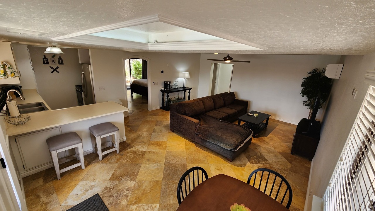 Photo of Livingroom in Victorville