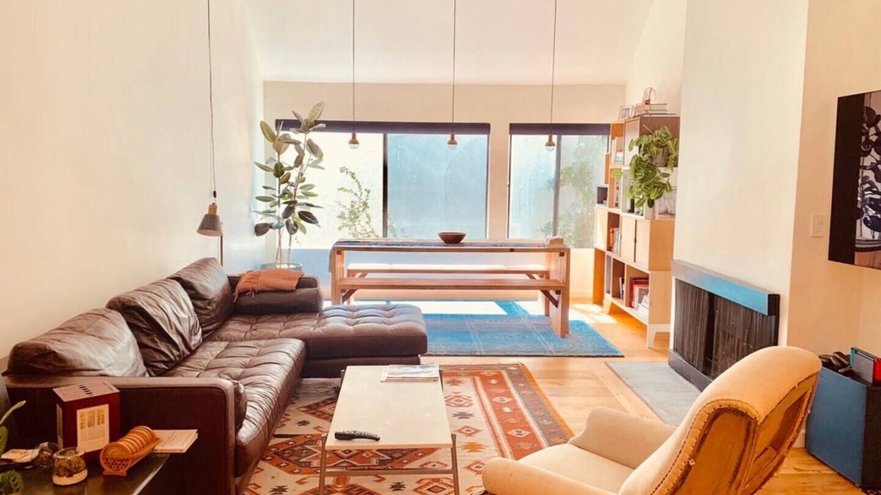Photo of Livingroom in Beverly Grove
