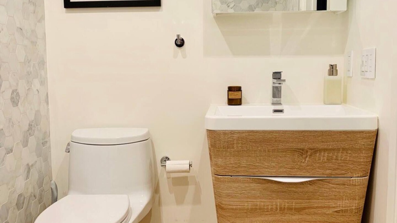 Photo of Bathroom in Beverly Grove