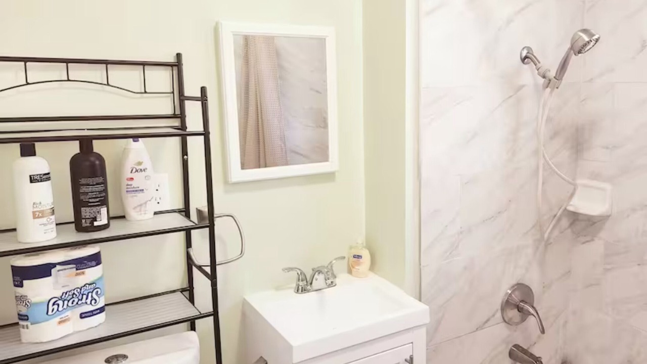 Photo of Bathroom in Alhambra