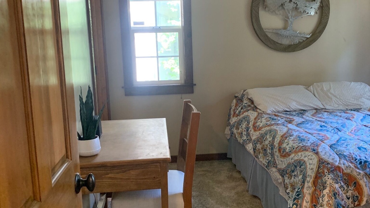 Photo of Bedroom in Crestline