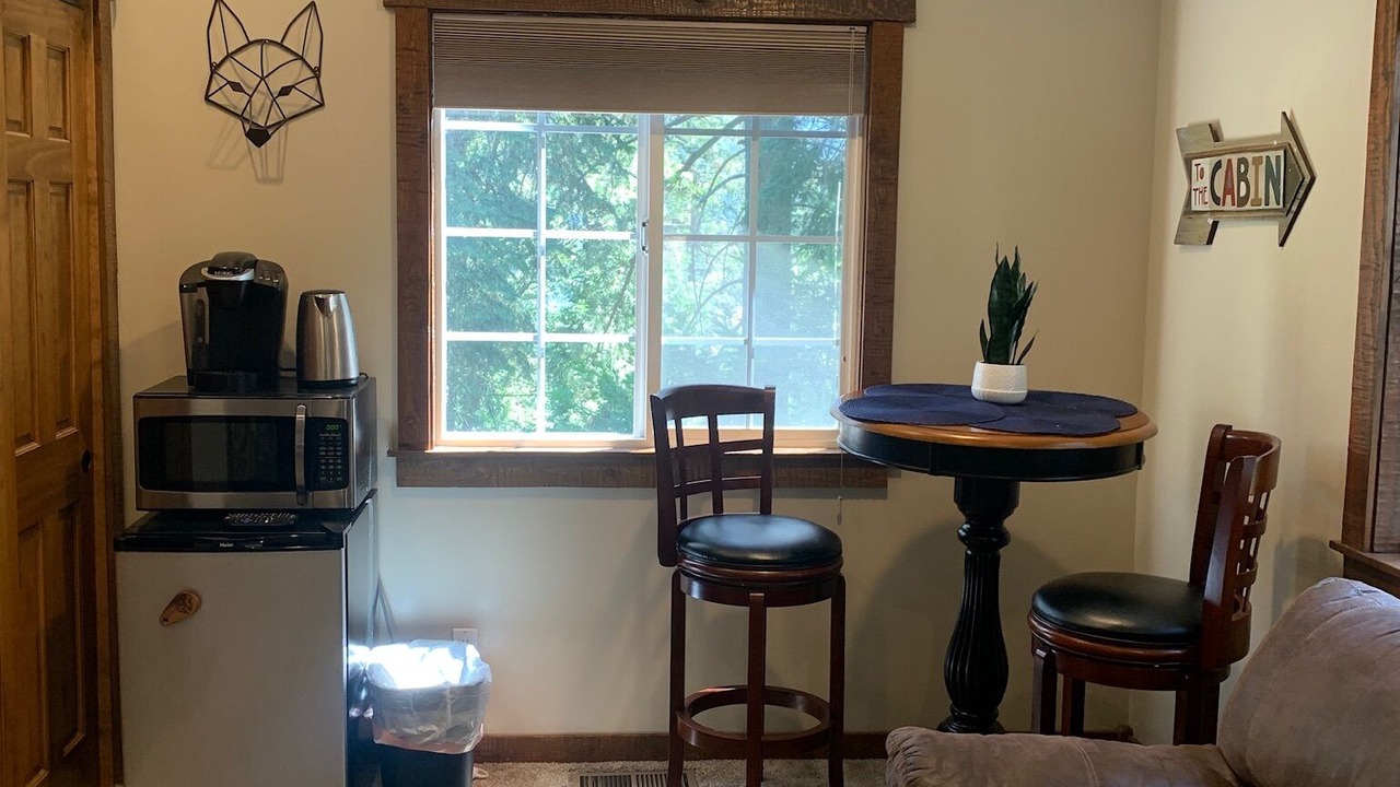Photo of Livingroom in Crestline