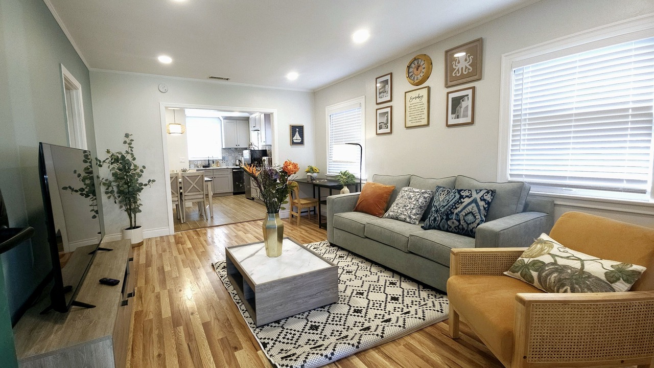Photo of Livingroom in Pasadena