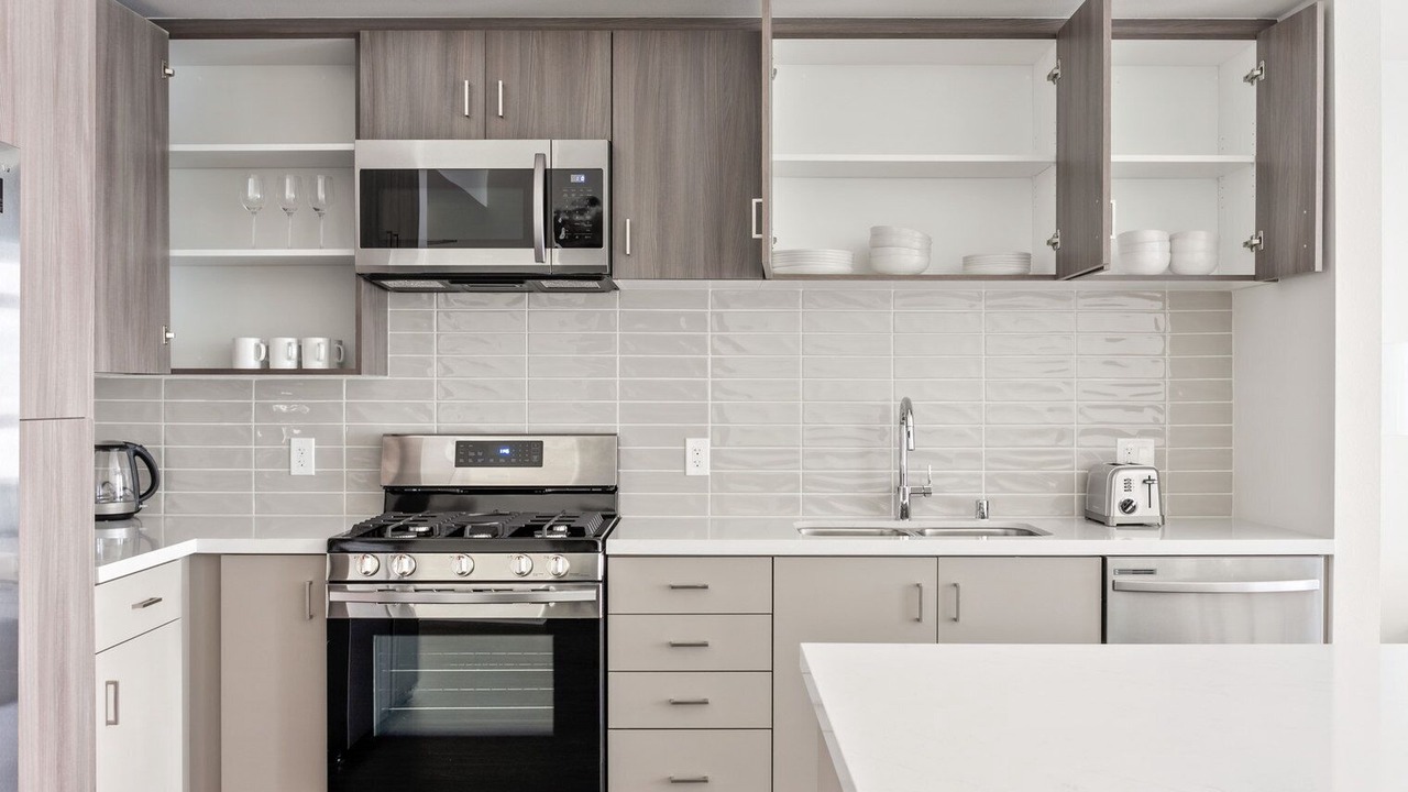 Photo of Kitchen in Warner Center