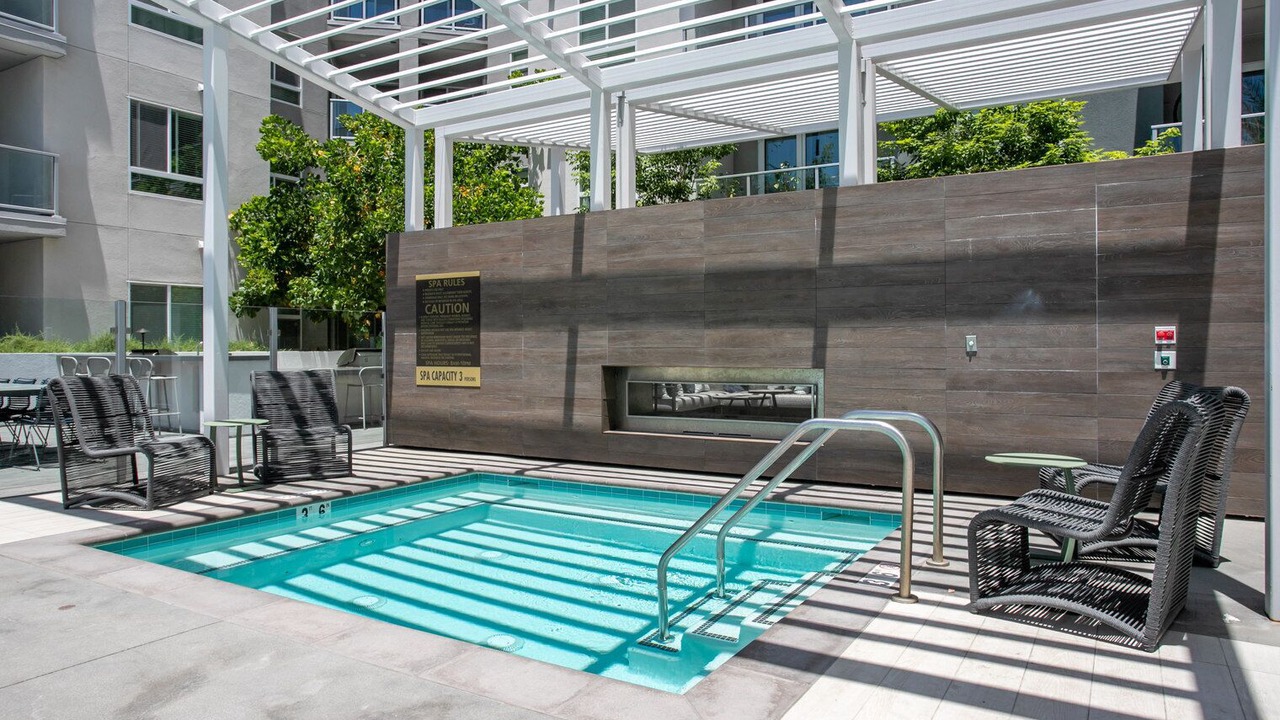 Photo of Outdoor in Warner Center