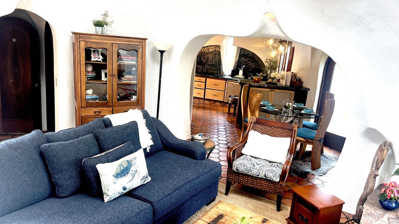 Photo of Livingroom in Carmel Valley