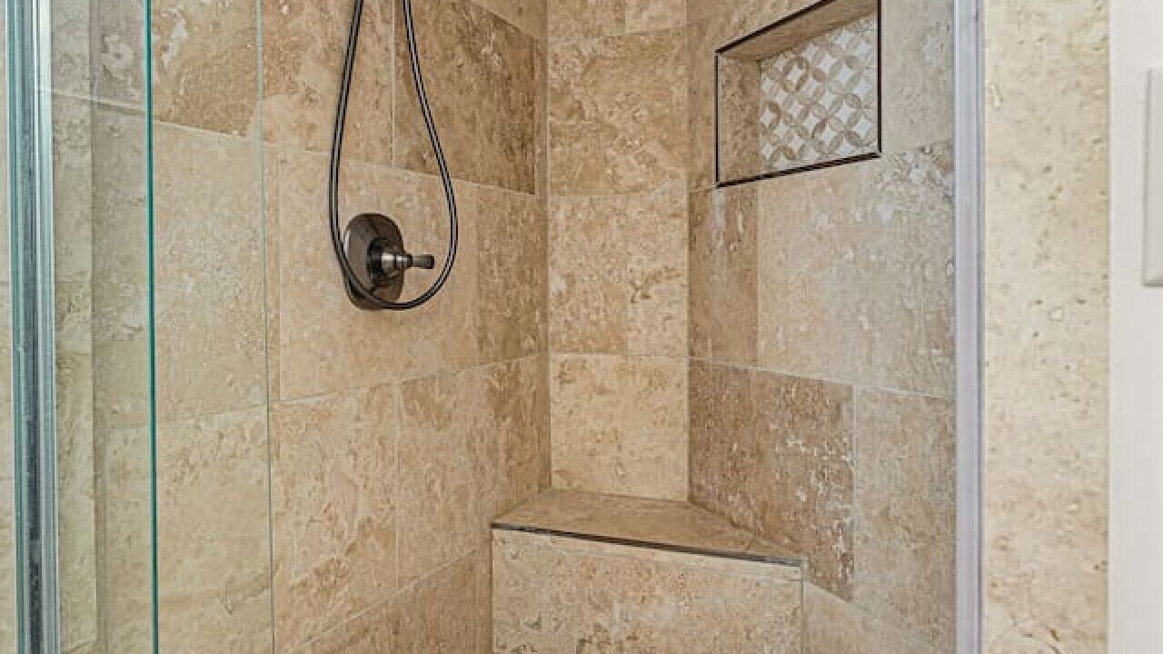 Photo of Bathroom in Arrowhead Villas