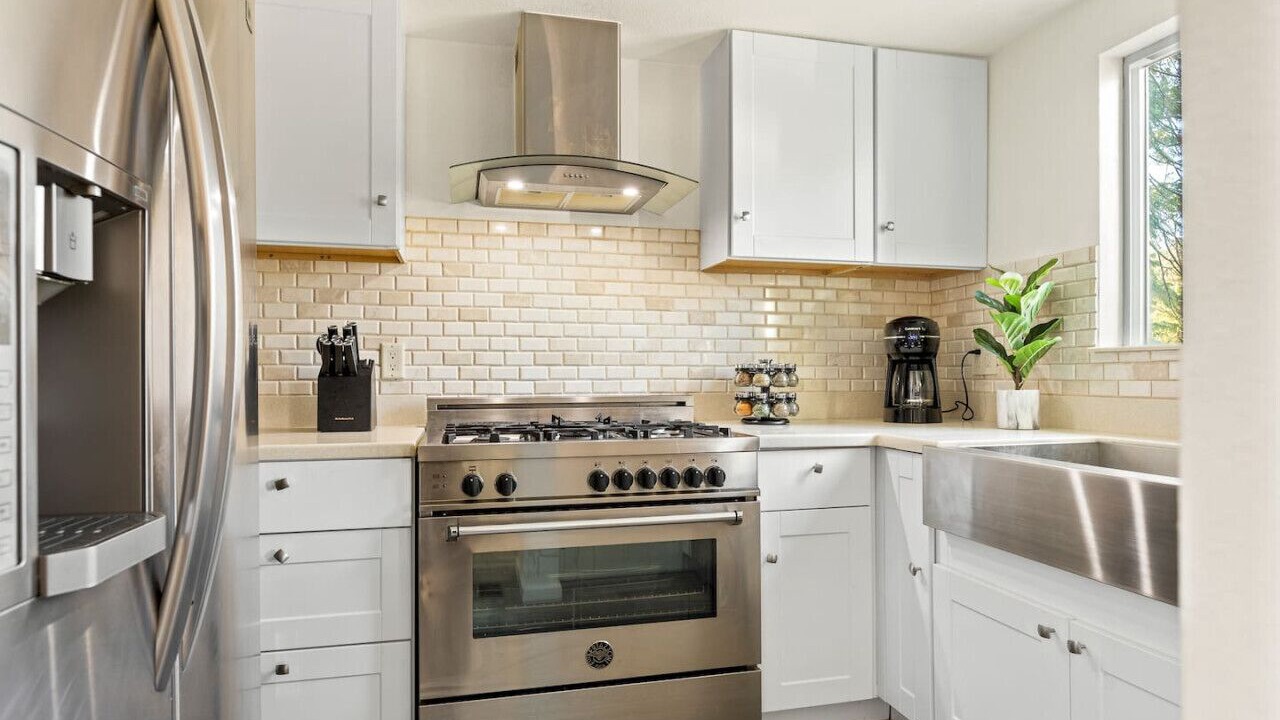 Photo of Kitchen in Arrowhead Villas