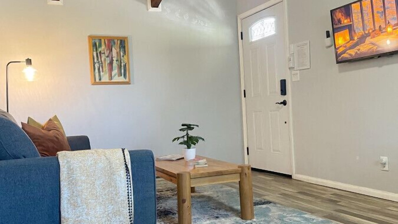 Photo of Bedroom in Wrightwood