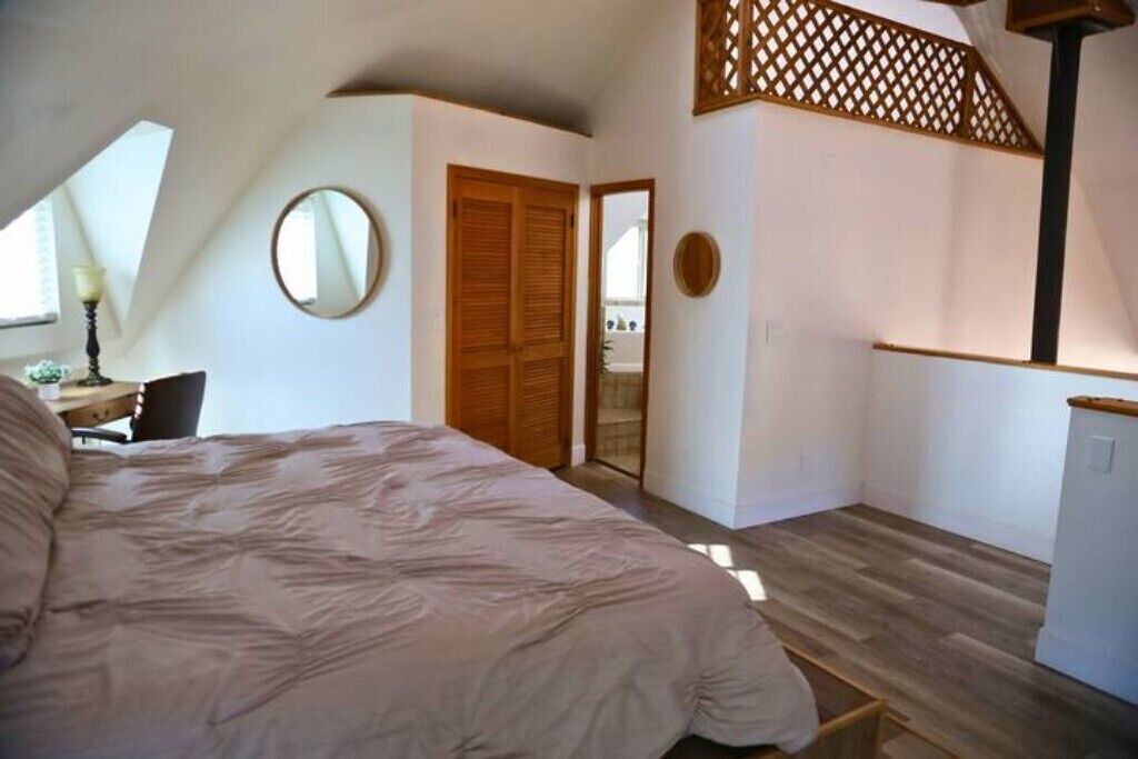 Photo of Bedroom in Barstow