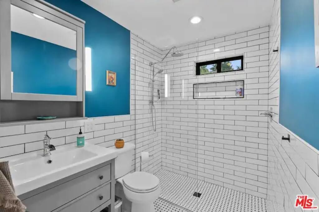 Photo of Bathroom in Lake Balboa