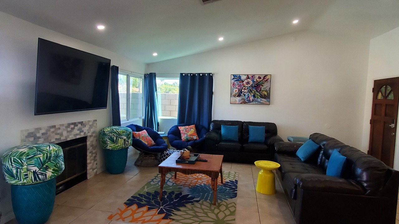 Photo of Livingroom in Cathedral City