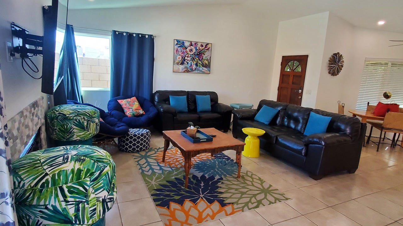 Photo of Livingroom in Cathedral City
