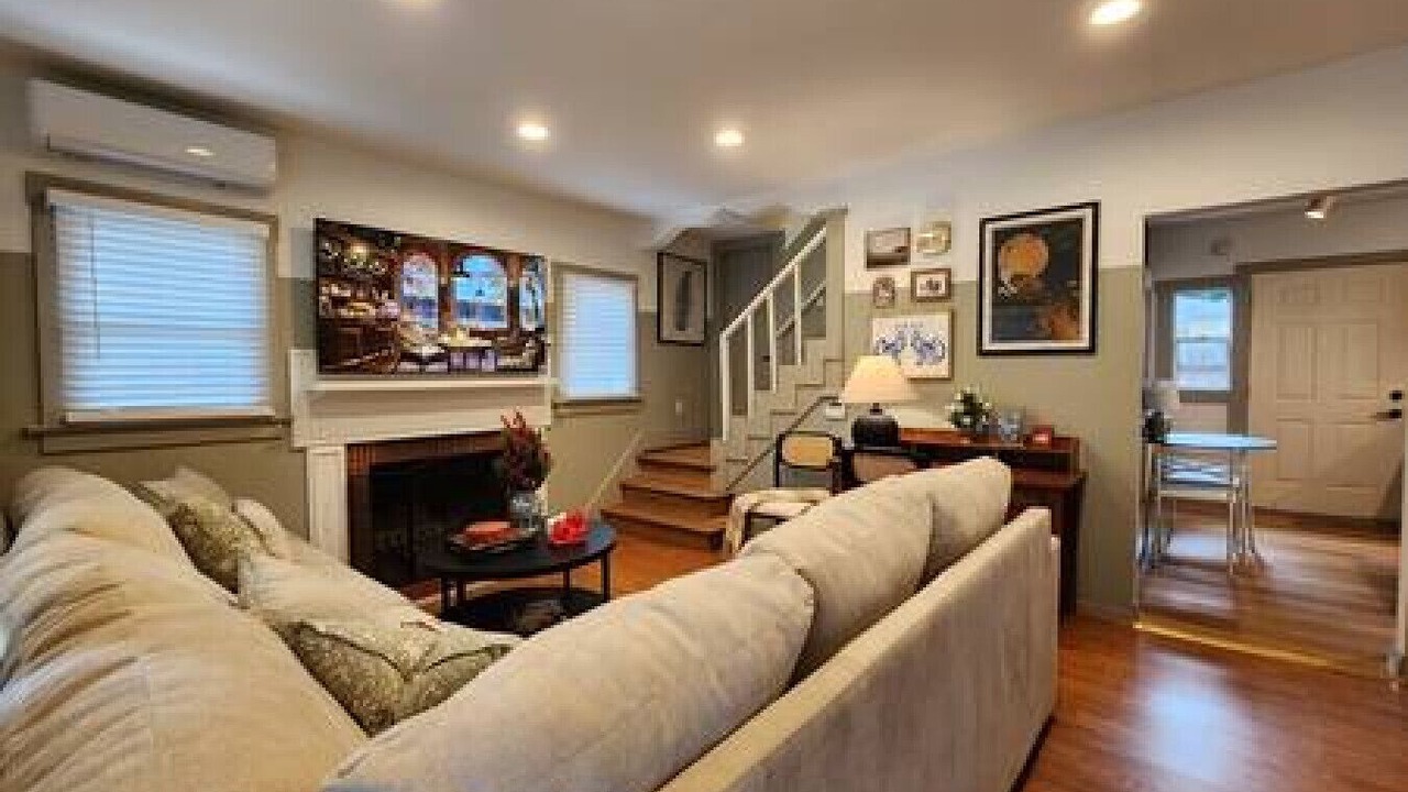 Photo of Livingroom in Pasadena