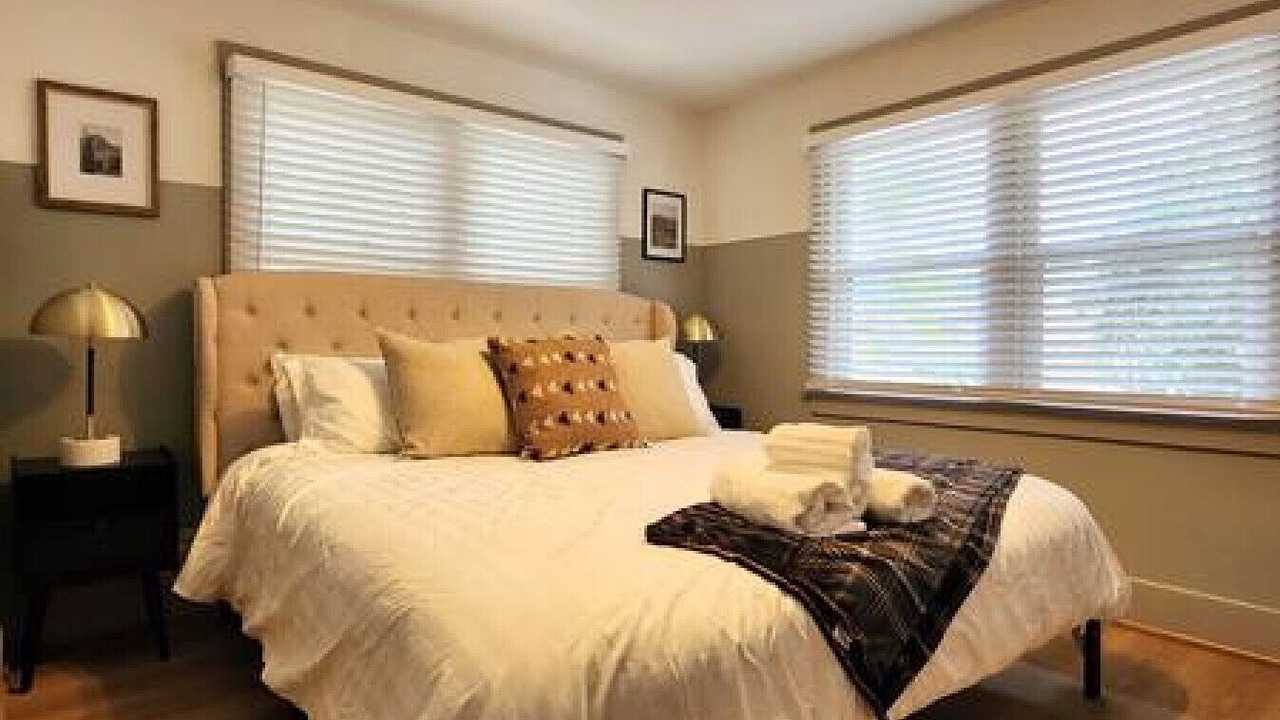 Photo of Bedroom in Pasadena