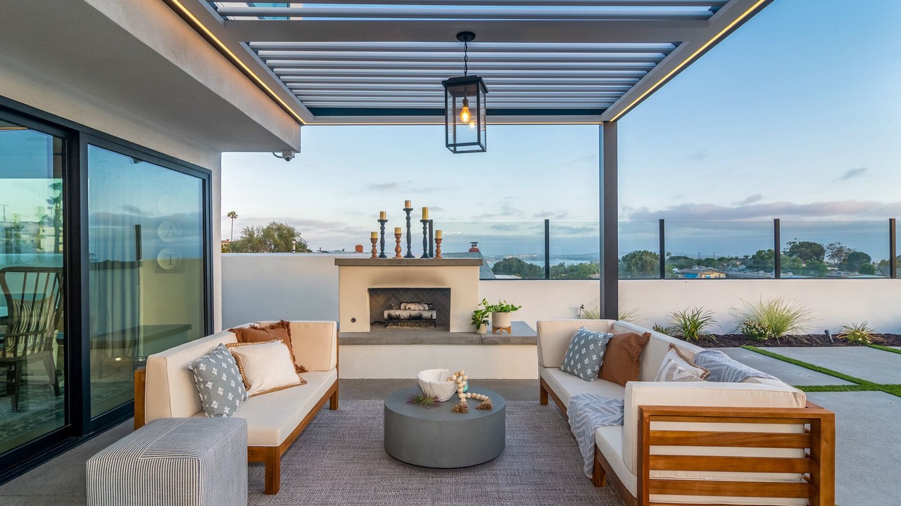 Photo of Patio Balcony in North Pacific Beach