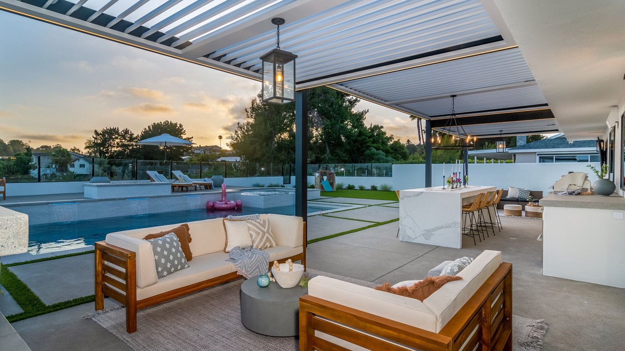 Photo of Patio Balcony in North Pacific Beach