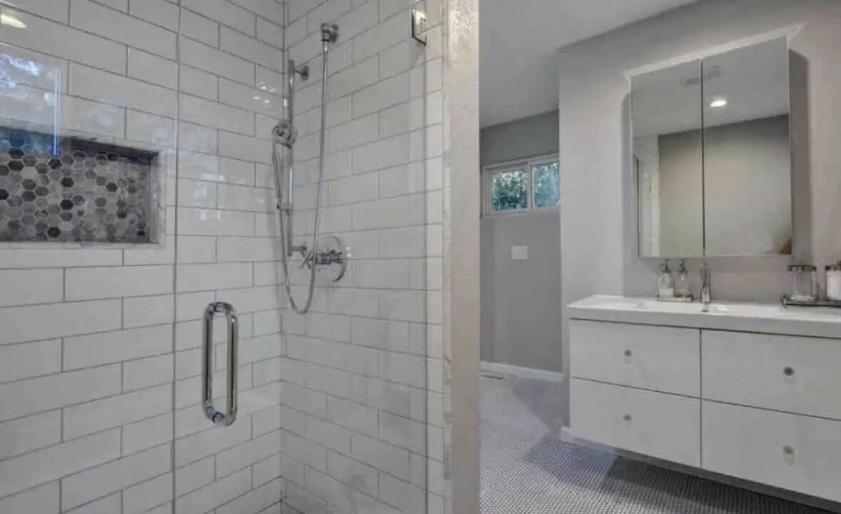 Photo of Bathroom in Northside