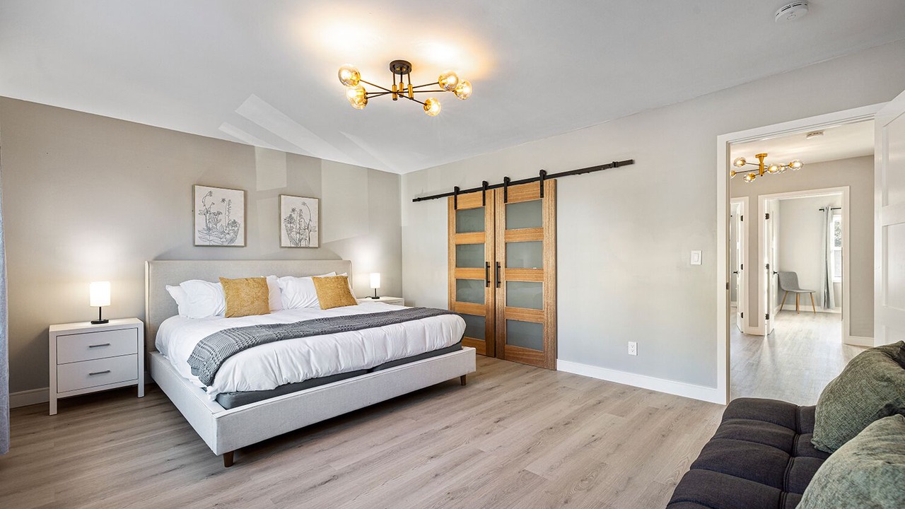 Photo of Bedroom in Edgemar - Pacific Manor