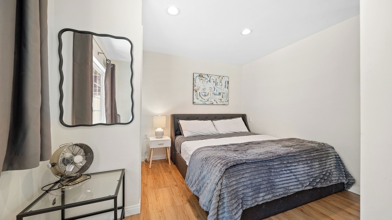 Photo of Bedroom in Lawndale