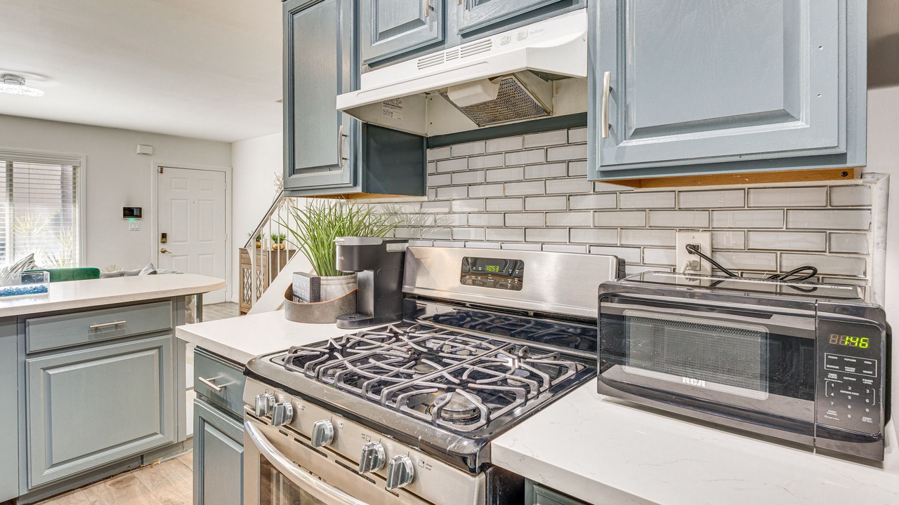 Photo of Kitchen in Valley Glen