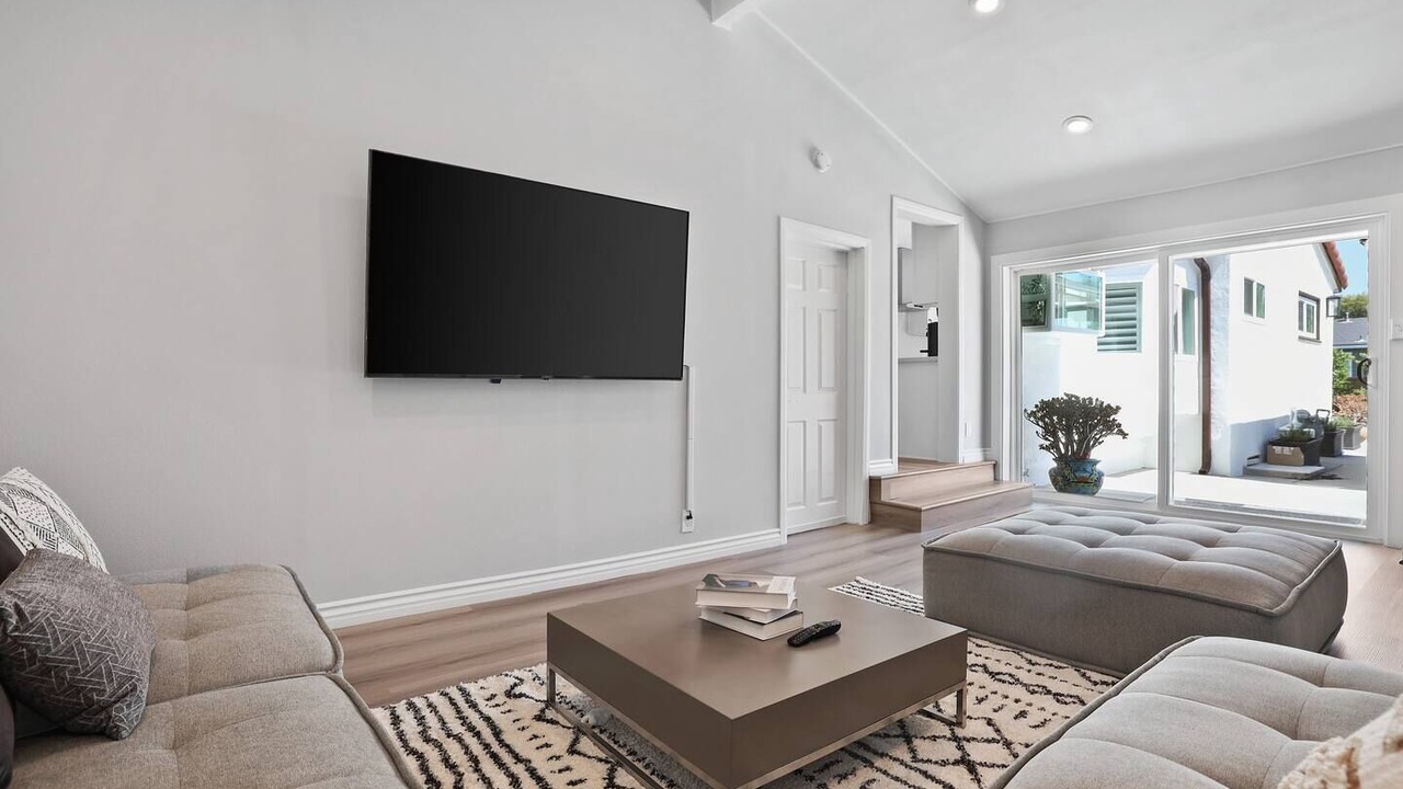 Photo of Livingroom in Tustin