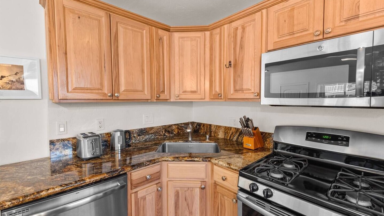 Photo of Kitchen in Big Bear Lake