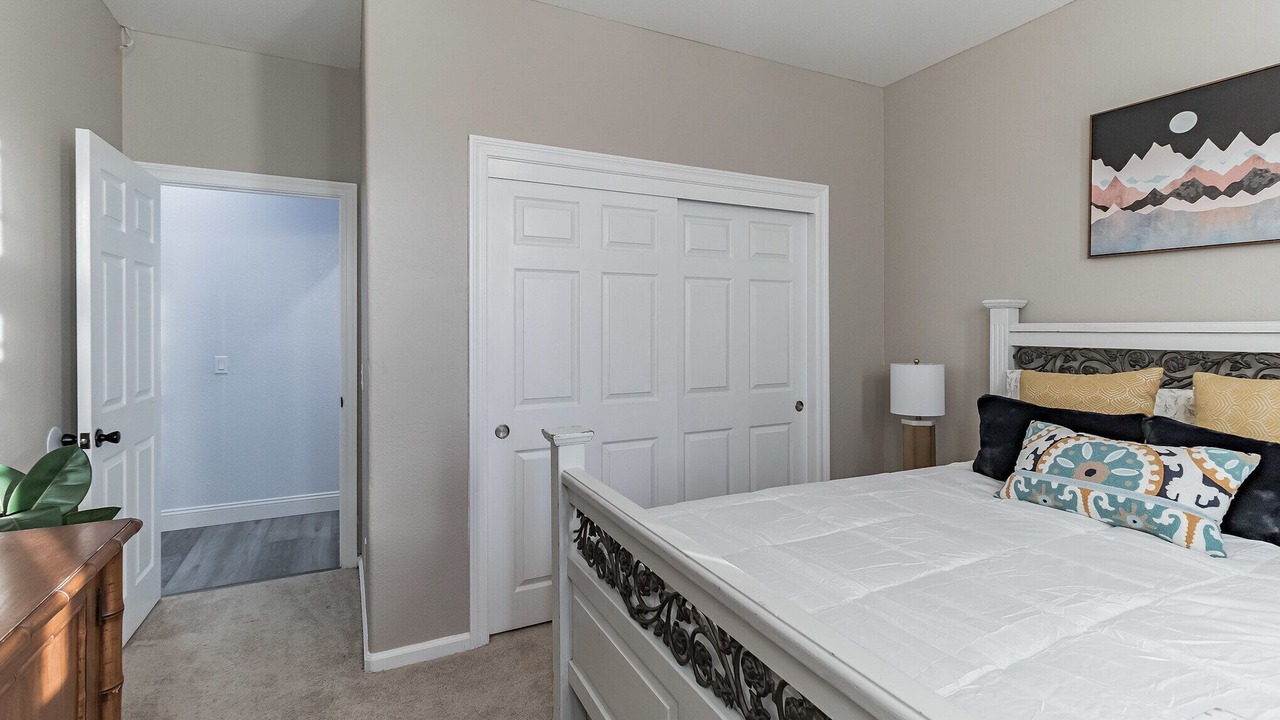 Photo of Bedroom in Palmdale