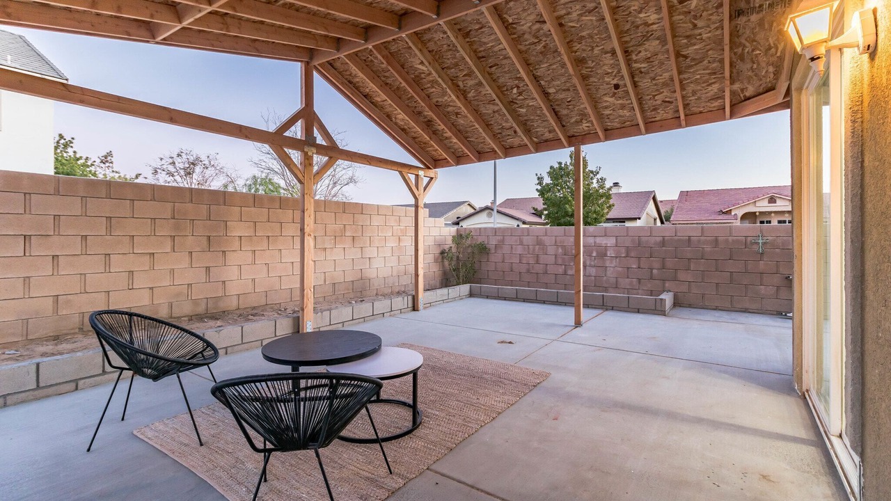 Photo of Patio Balcony in Palmdale