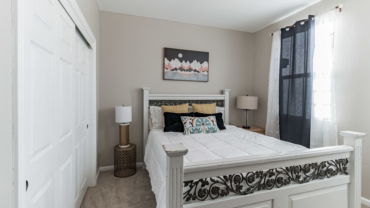 Photo of Bedroom in Palmdale