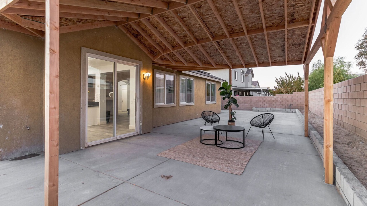 Photo of Patio Balcony in Palmdale
