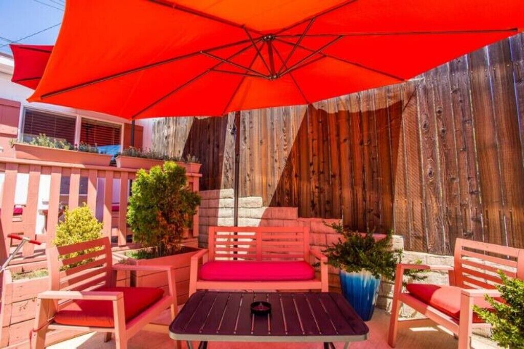 Photo of Patio Balcony in Thousand Oaks