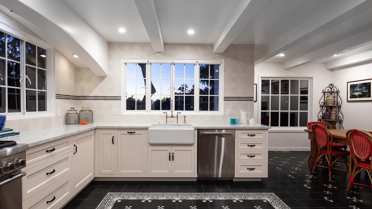 Photo of Kitchen in Del Monte Forest