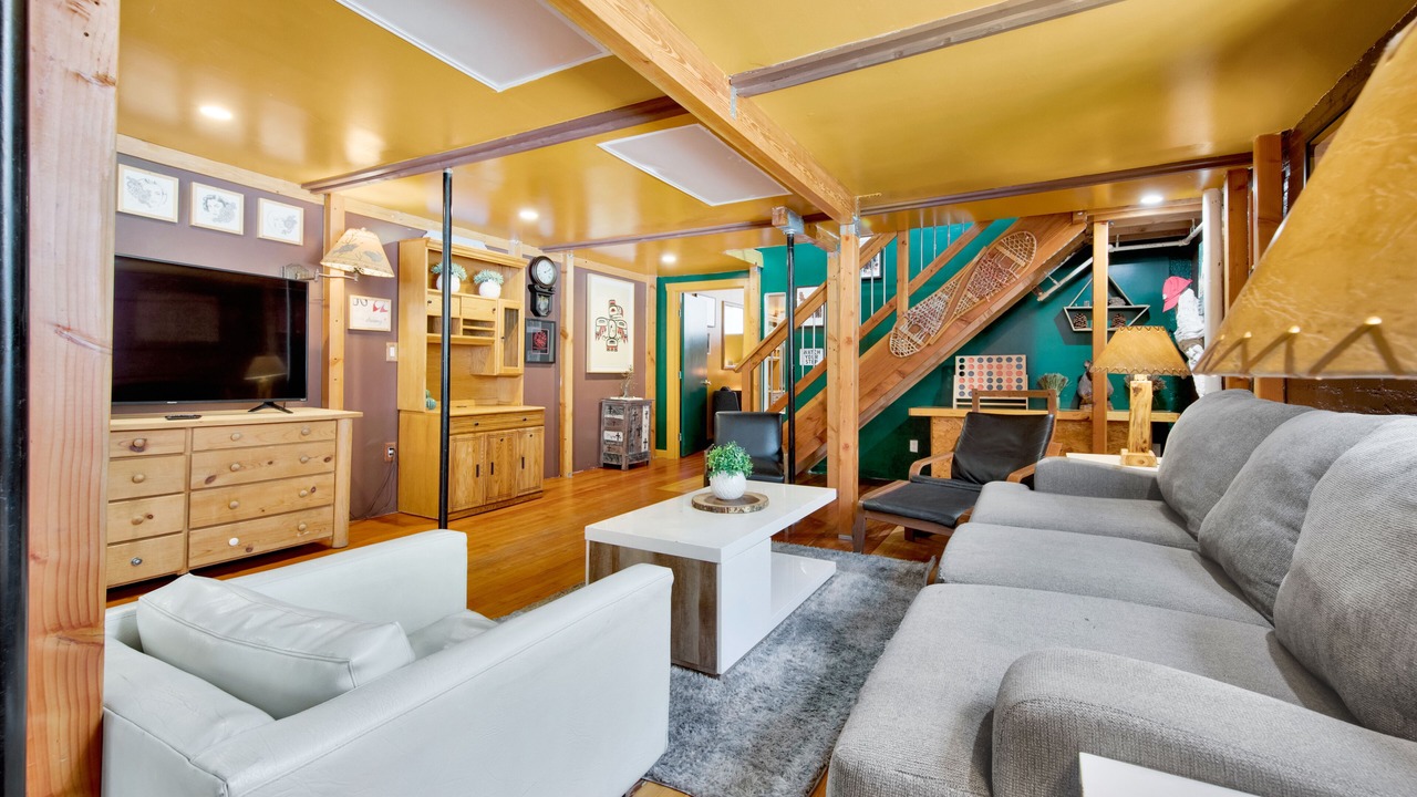 Photo of Livingroom in Historic Core