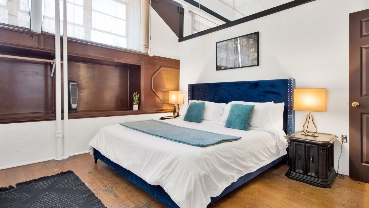 Photo of Bedroom in Historic Core