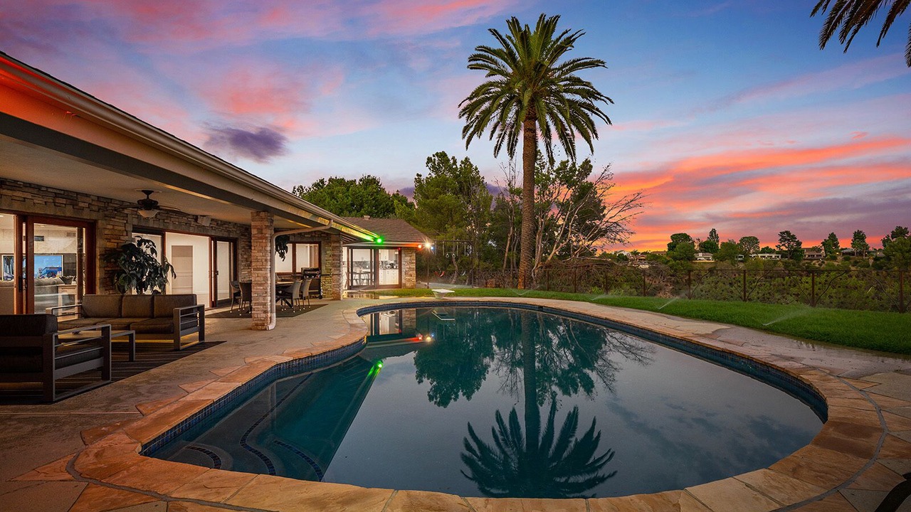 Photo of Outdoor in Encino