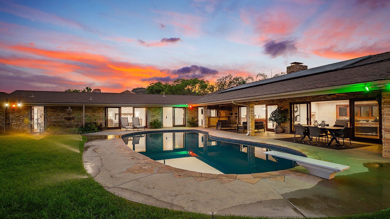 Photo of Outdoor in Encino