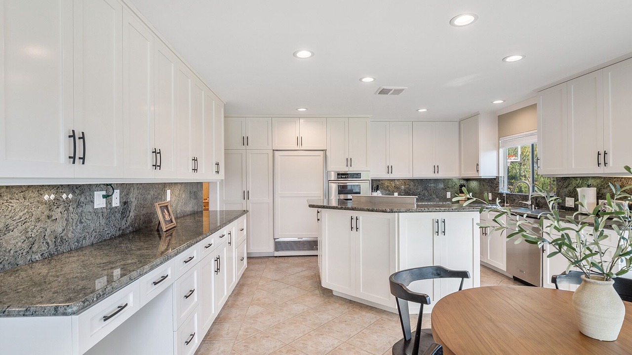 Photo of Kitchen in Encino