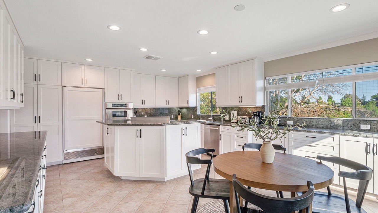 Photo of Kitchen in Encino
