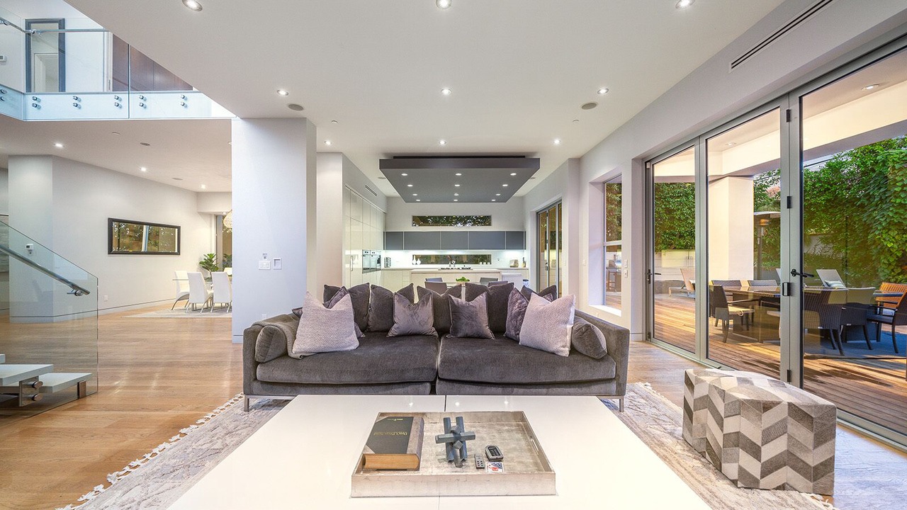 Photo of Livingroom in Beverly Grove