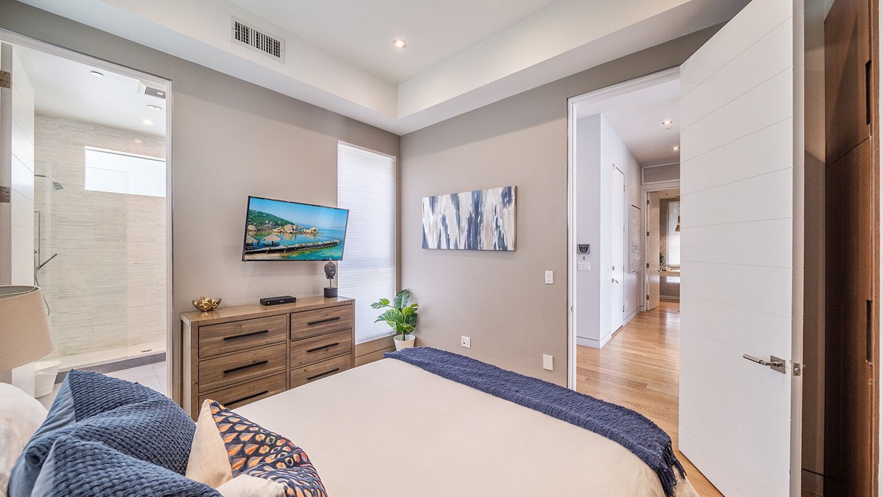 Photo of Bedroom in Beverly Grove