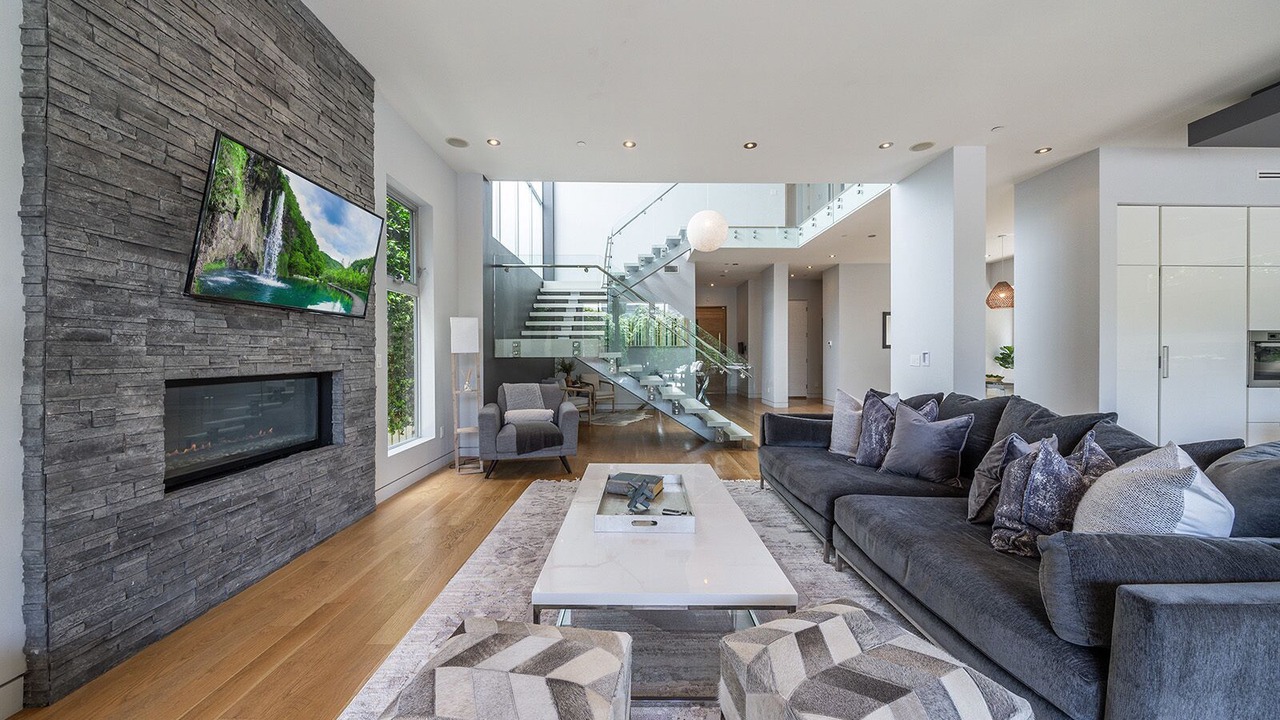 Photo of Livingroom in Beverly Grove