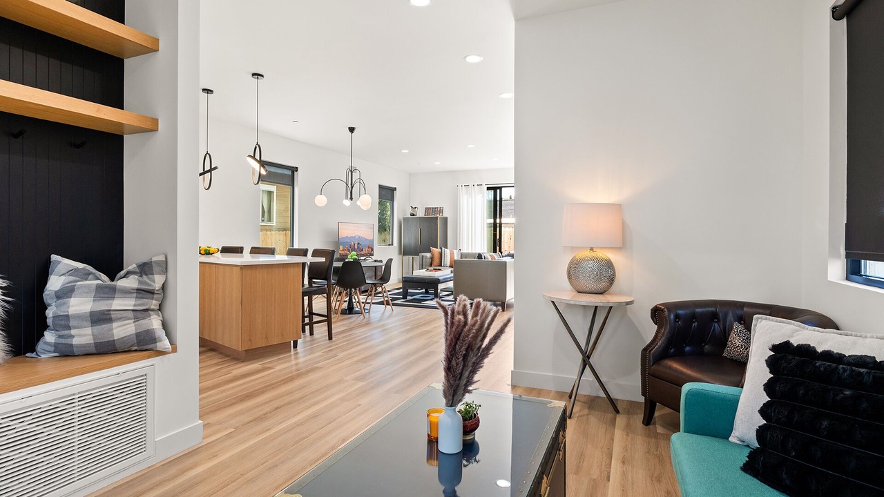 Photo of Livingroom in Historic Filipinotown