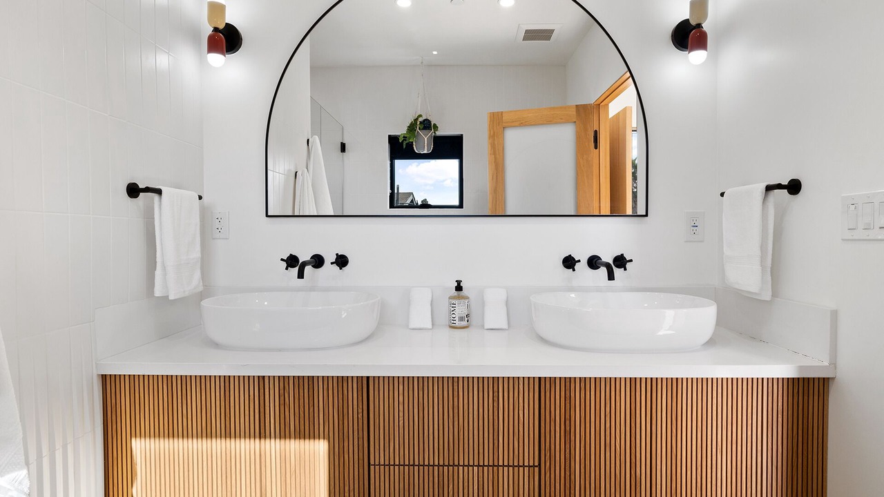 Photo of Bathroom in Historic Filipinotown